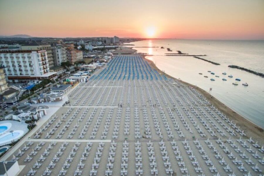 Cherry Bank e “Le Spiagge di Cattolica” la sicurezza sulla spiaggia